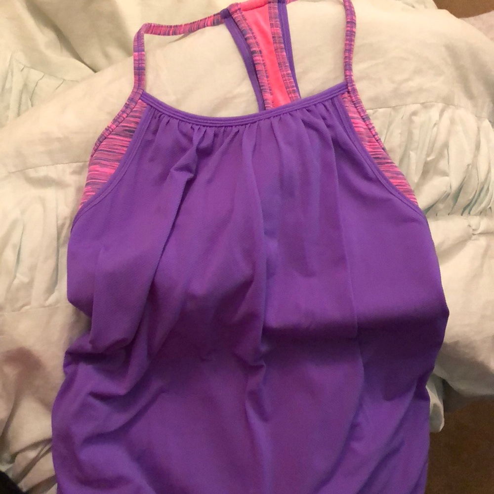 Ivivva top